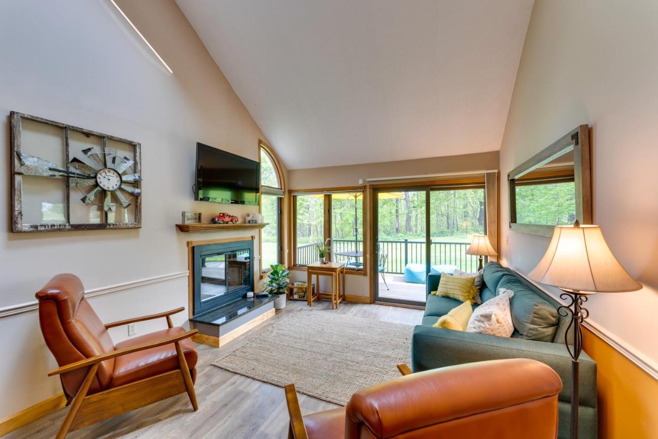 Family-friendly Golf Course Access! Galena